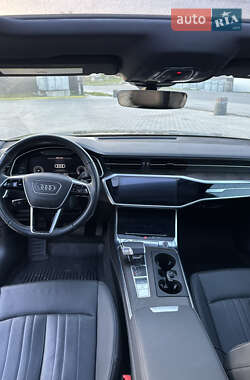 Седан Audi A6 2019 в 