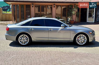 Седан Audi A6 2013 в 