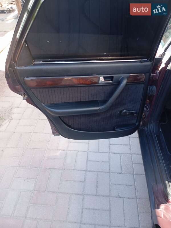 Универсал Audi A6 1995 в Иршаве