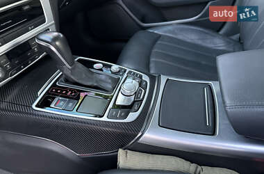 Седан Audi A6 2016 в 