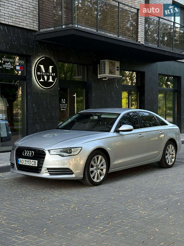 Седан Audi A6 2011 в Ужгороде