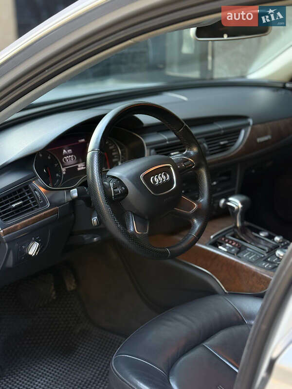 Седан Audi A6 2011 в Ужгороде