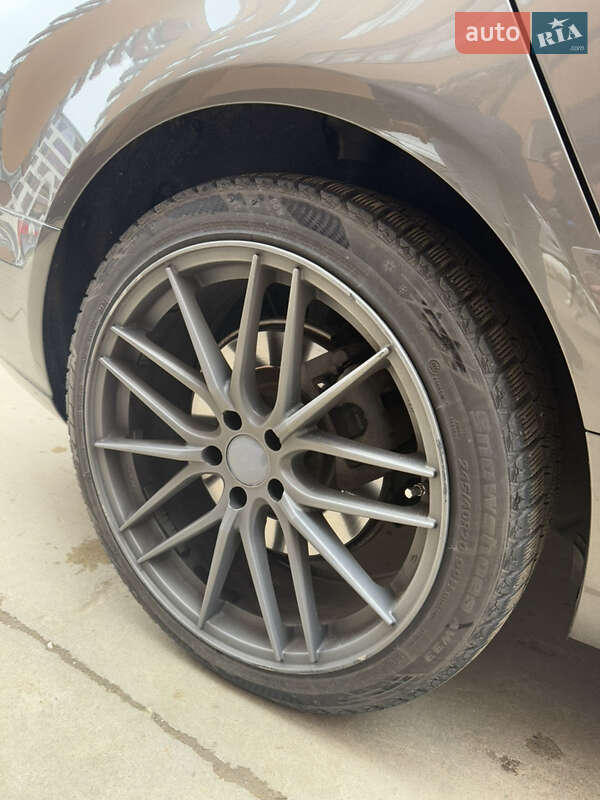 Седан Audi A6 2012 в Измаиле