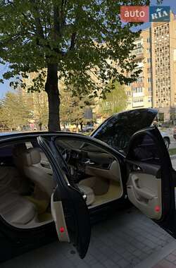 Седан Audi A6 2012 в 