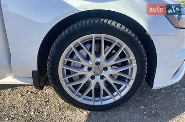 Седан Audi A6 2015 в 