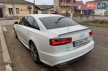 Седан Audi A6 2015 в 
