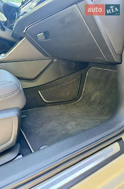 Седан Audi A6 2019 в 