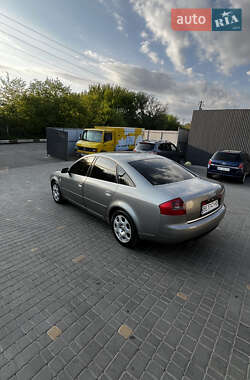 Седан Audi A6 2002 в 
