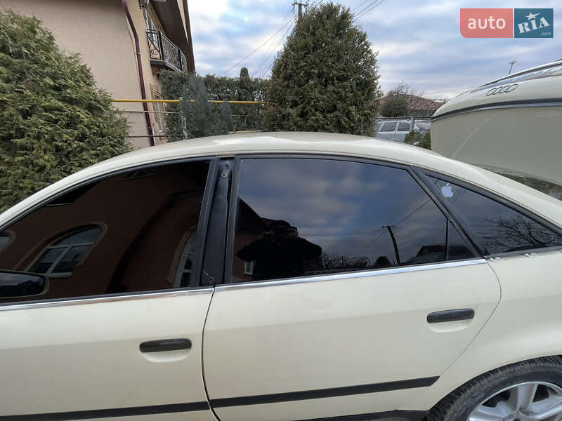Седан Audi A6 1997 в Ужгороді