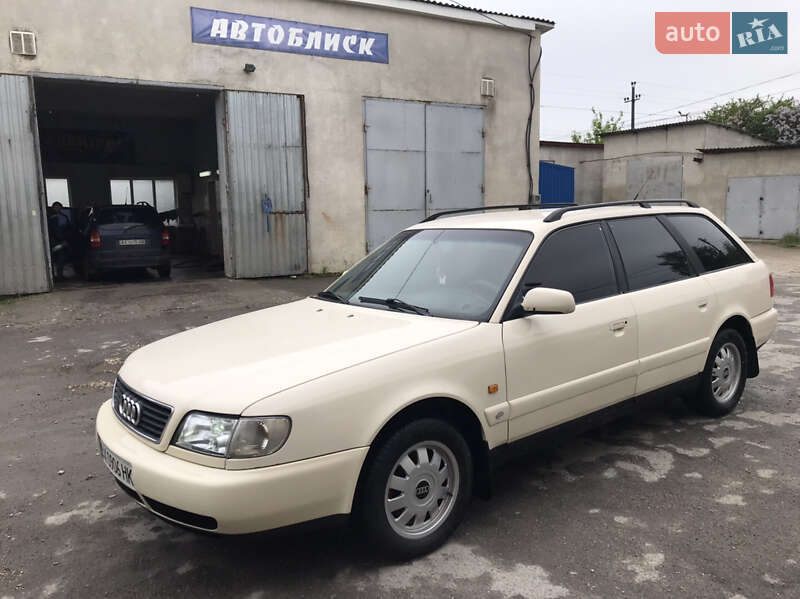 Універсал Audi A6 1995 в Волочиську