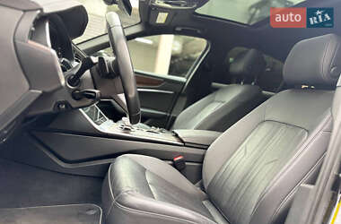 Седан Audi A6 2018 в 