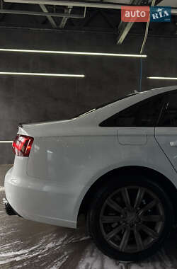 Седан Audi A6 2013 в 