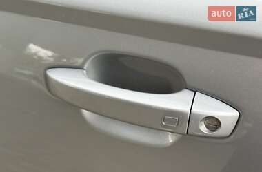 Седан Audi A6 2012 в 