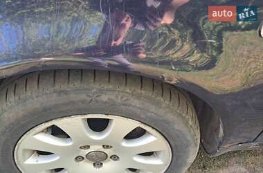 Седан Audi A6 2002 в 