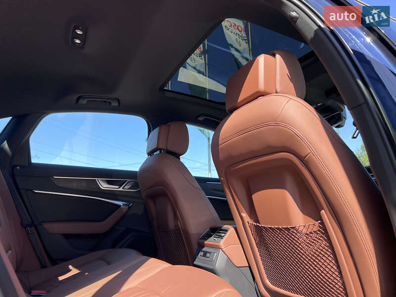 Седан Audi A6 2020 в Нововолынске