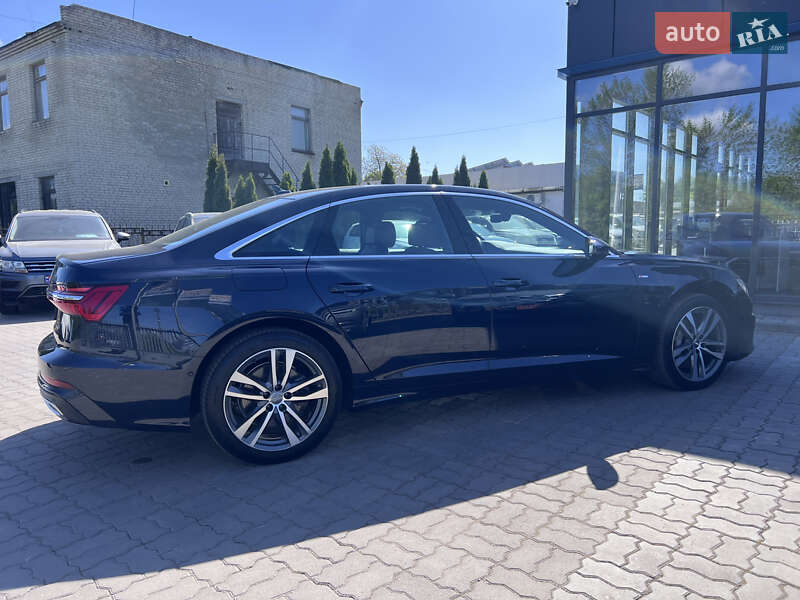 Седан Audi A6 2020 в Нововолынске