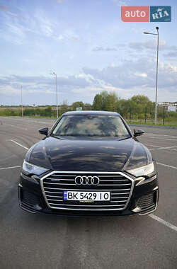 Седан Audi A6 2018 в 