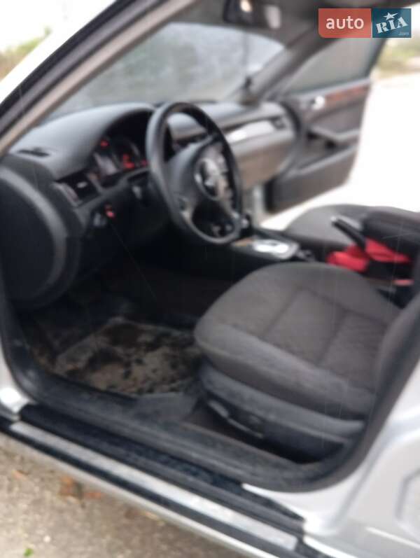 Седан Audi A6 2002 в Черновцах