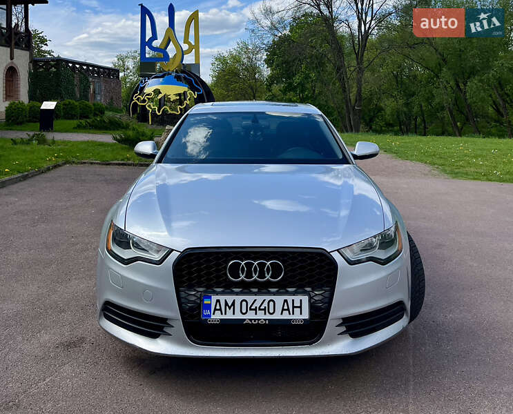 Седан Audi A6 2012 в Коростене