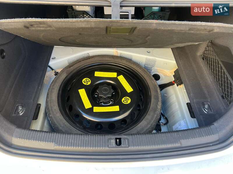 Седан Audi A6 2014 в Киеве