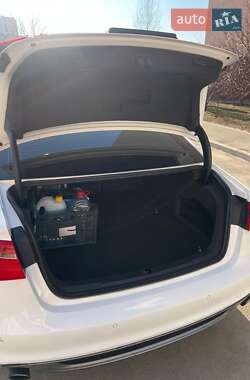 Седан Audi A6 2014 в 