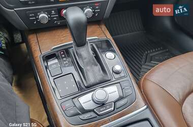 Седан Audi A6 2015 в 
