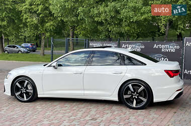 Седан Audi A6 2021 в 