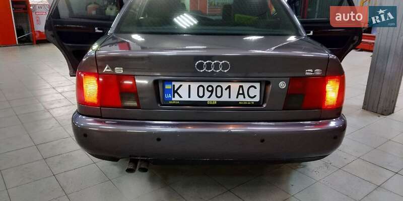 Седан Audi A6 1996 в Киеве