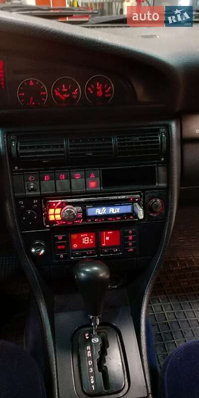 Седан Audi A6 1996 в Киеве