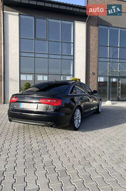 Седан Audi A6 2012 в 