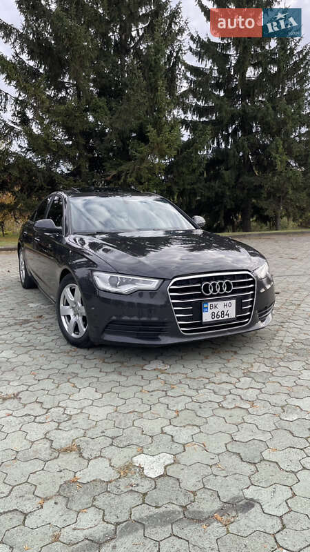 Седан Audi A6 2013 в Дубно