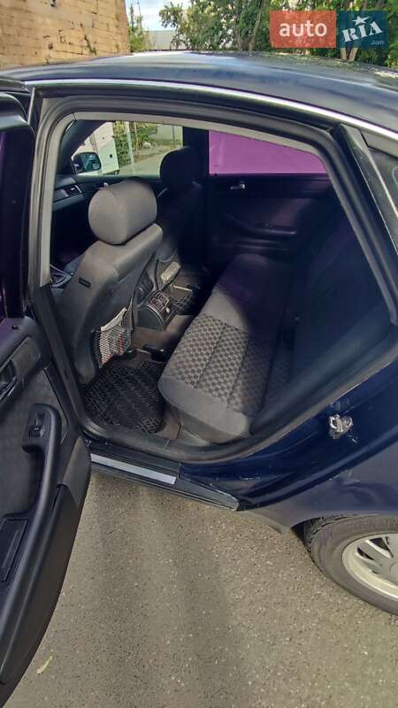 Седан Audi A6 1998 в Вишневому