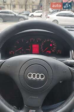 Седан Audi A6 1998 в 
