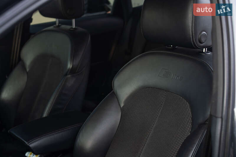 Седан Audi A6 2012 в Ужгороде