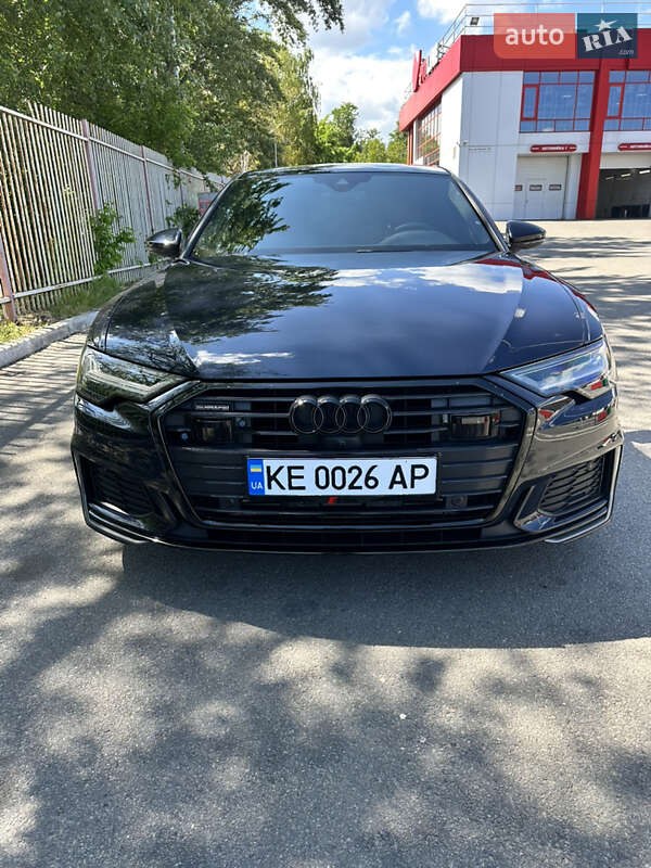 Седан Audi A6 2018 в 