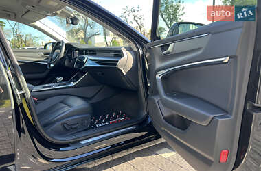 Седан Audi A6 2019 в 