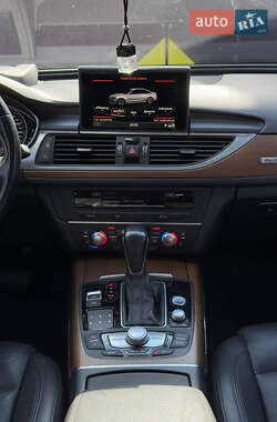 Седан Audi A6 2015 в 