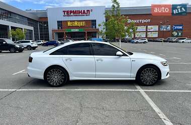 Седан Audi A6 2013 в 