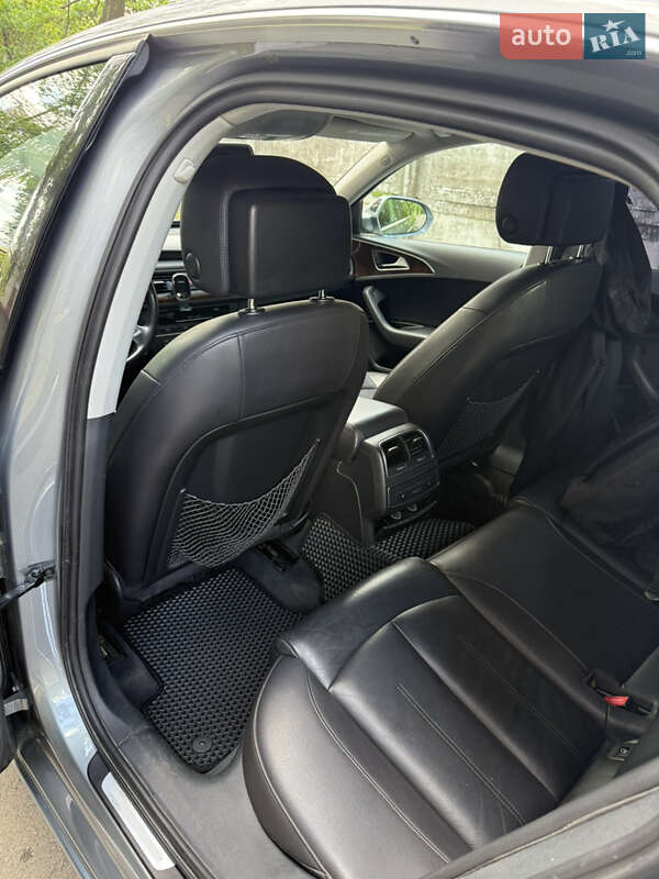 Седан Audi A6 2012 в Киеве