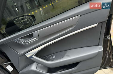 Седан Audi A6 2021 в 