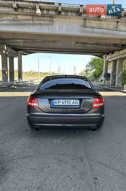 Седан Audi A6 2004 в 