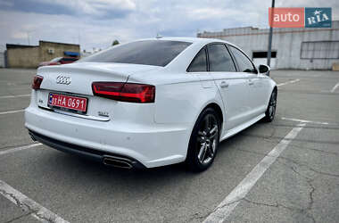 Седан Audi A6 2016 в 