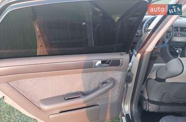 Седан Audi A6 2001 в 