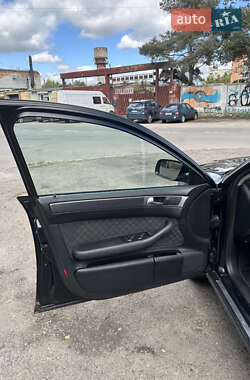 Седан Audi A6 2003 в 