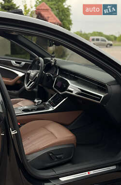 Седан Audi A6 2019 в 