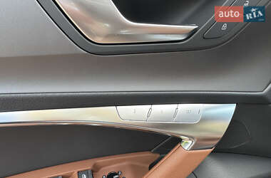 Седан Audi A6 2023 в 