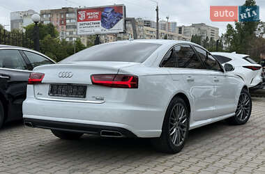 Седан Audi A6 2015 в 