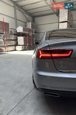 Седан Audi A6 2015 в 