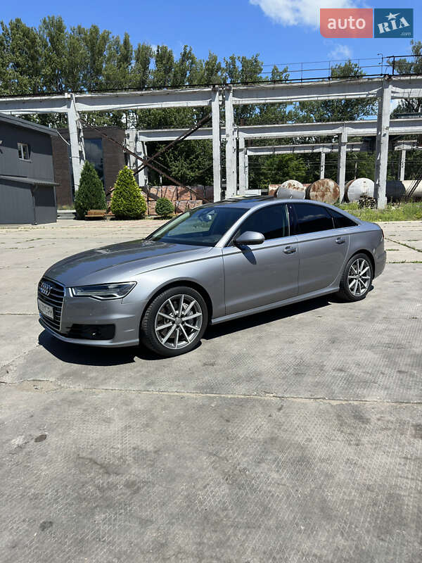 Седан Audi A6 2015 в Черновцах