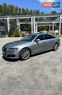 Седан Audi A6 2015 в 
